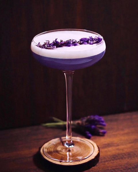 Amour, Amour, Amour by @cocktails_by_nat