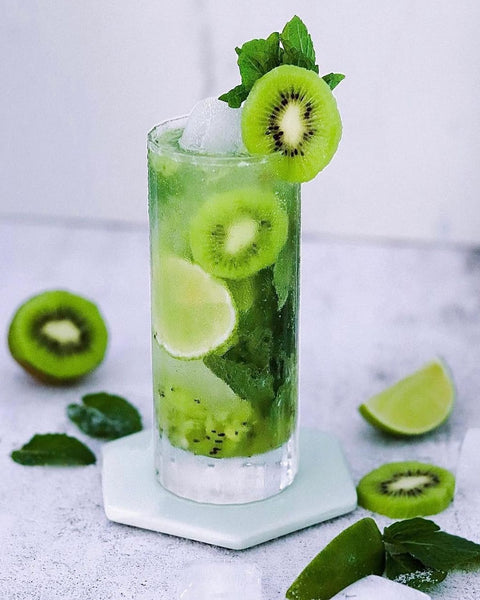 K I W I  M O J I T O by @cocktails_by_nat
