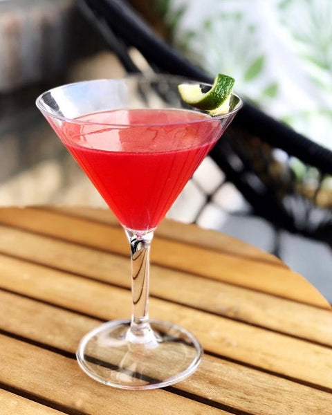 Keto Cosmopolitan - Under 2 carbs, 2g sugar. Regular cosmo: 23 carbs, 22g sugar